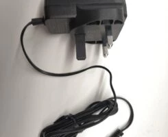 Hikvision DS-2PA1201-PRD(UK)(B) ADS-12FG-12N 12012EPB,12V/1A,British standard,ø2.1